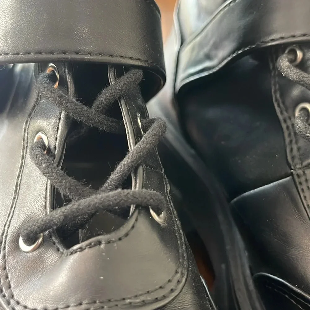 Forever 21 Buckle Chunky Platform Faux Leather lace up Booties size 6.5 - Picture 12 of 16